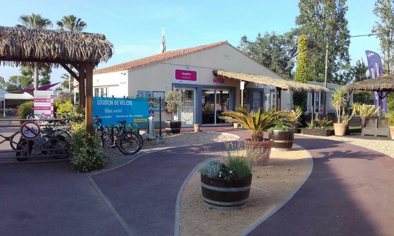Mobile Home Service Hotelier Frejus Exterior photo